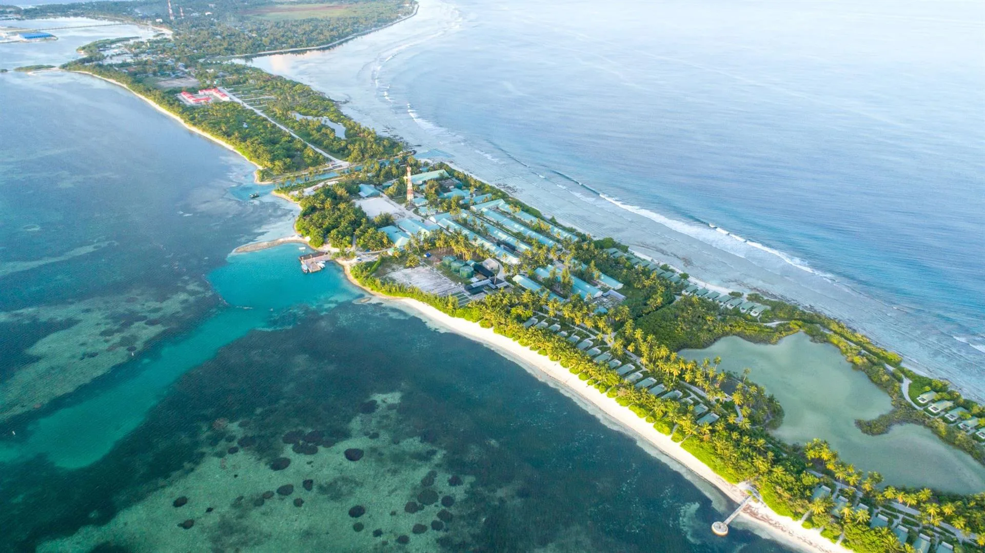 Canareef Resort Maldives 4*
